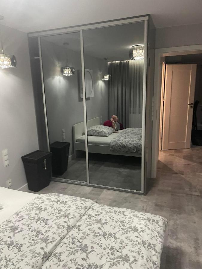 Apartament Poniatowa Lejlighed Eksteriør billede