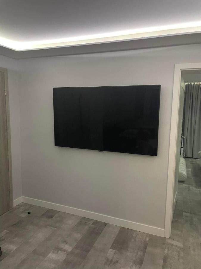 Apartament Poniatowa Lejlighed Eksteriør billede